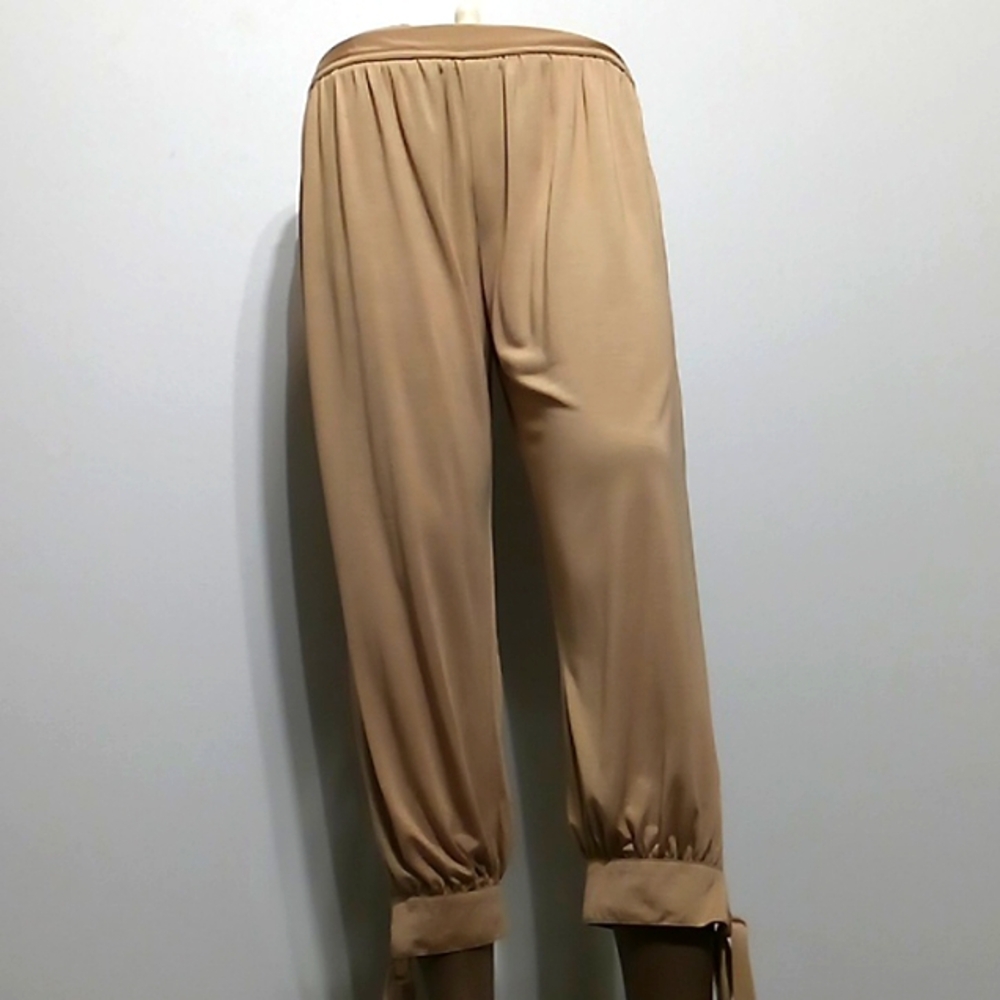 Sexy & Stylish 1pc Khaki women's Capris pants by Freestyle